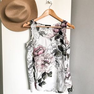 Le Chateau Floral Tank